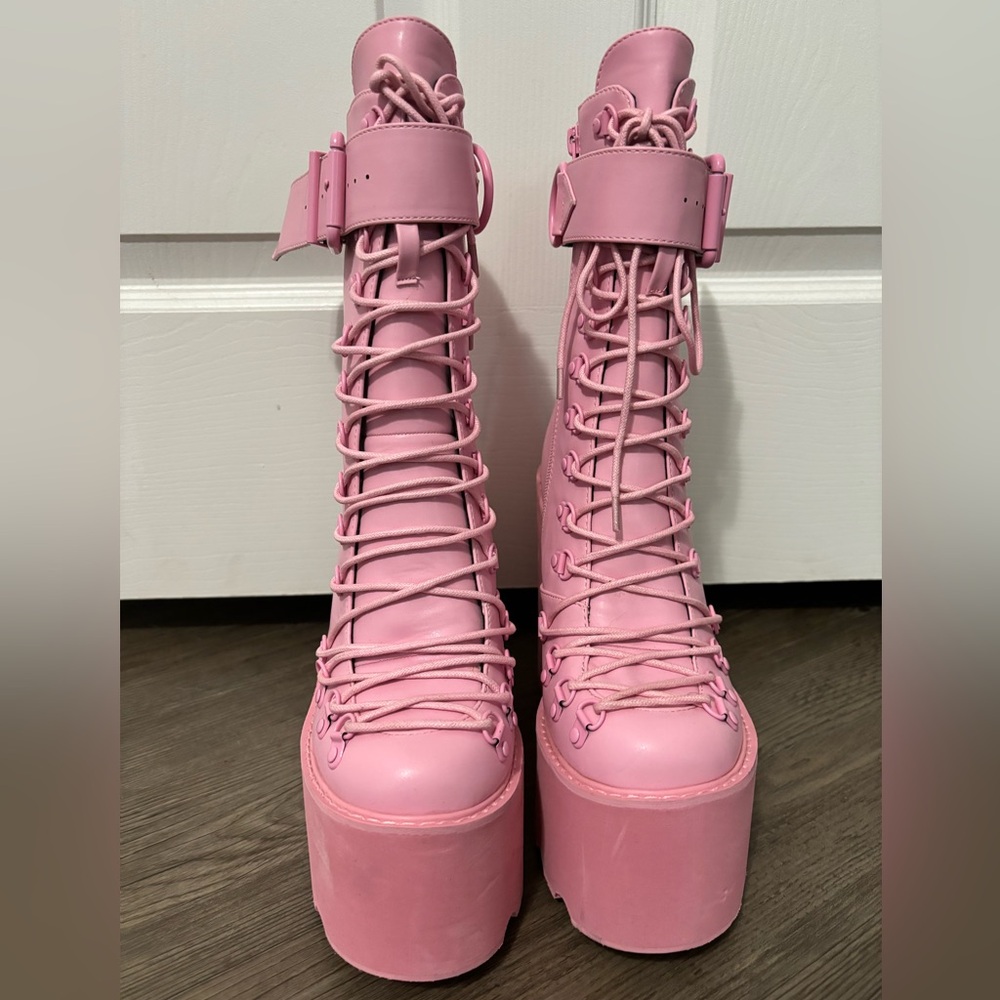 Dolls Kill / Sugar Thrillz Bubblegum Traitor Boots - Picture 3 of 11